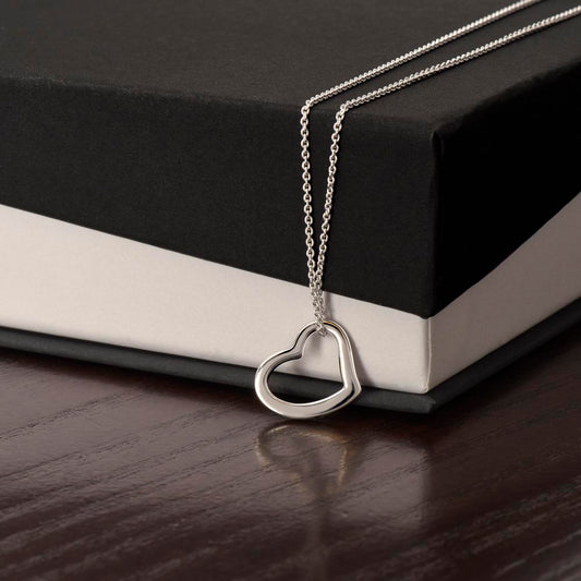 Cute Silver Heart Pendant Necklace for Daughter Wife Mother Mother-in-law Sister